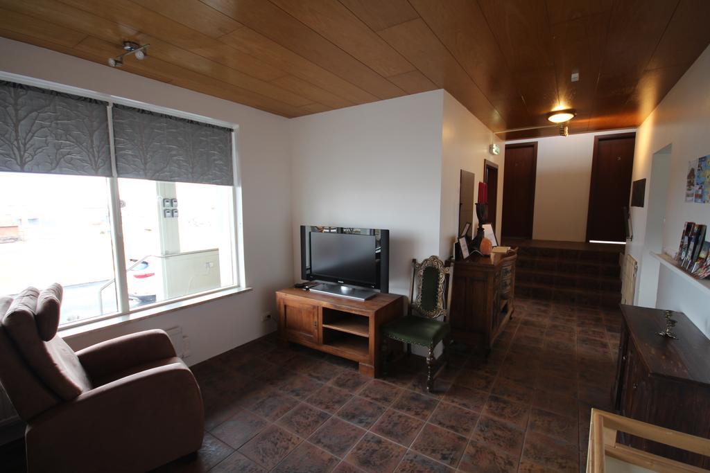 Hamrahlith 9 Guesthouse グルンダルフィヨルズル エクステリア 写真