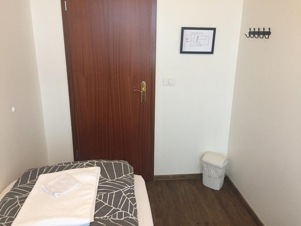 Hamrahlith 9 Guesthouse グルンダルフィヨルズル エクステリア 写真
